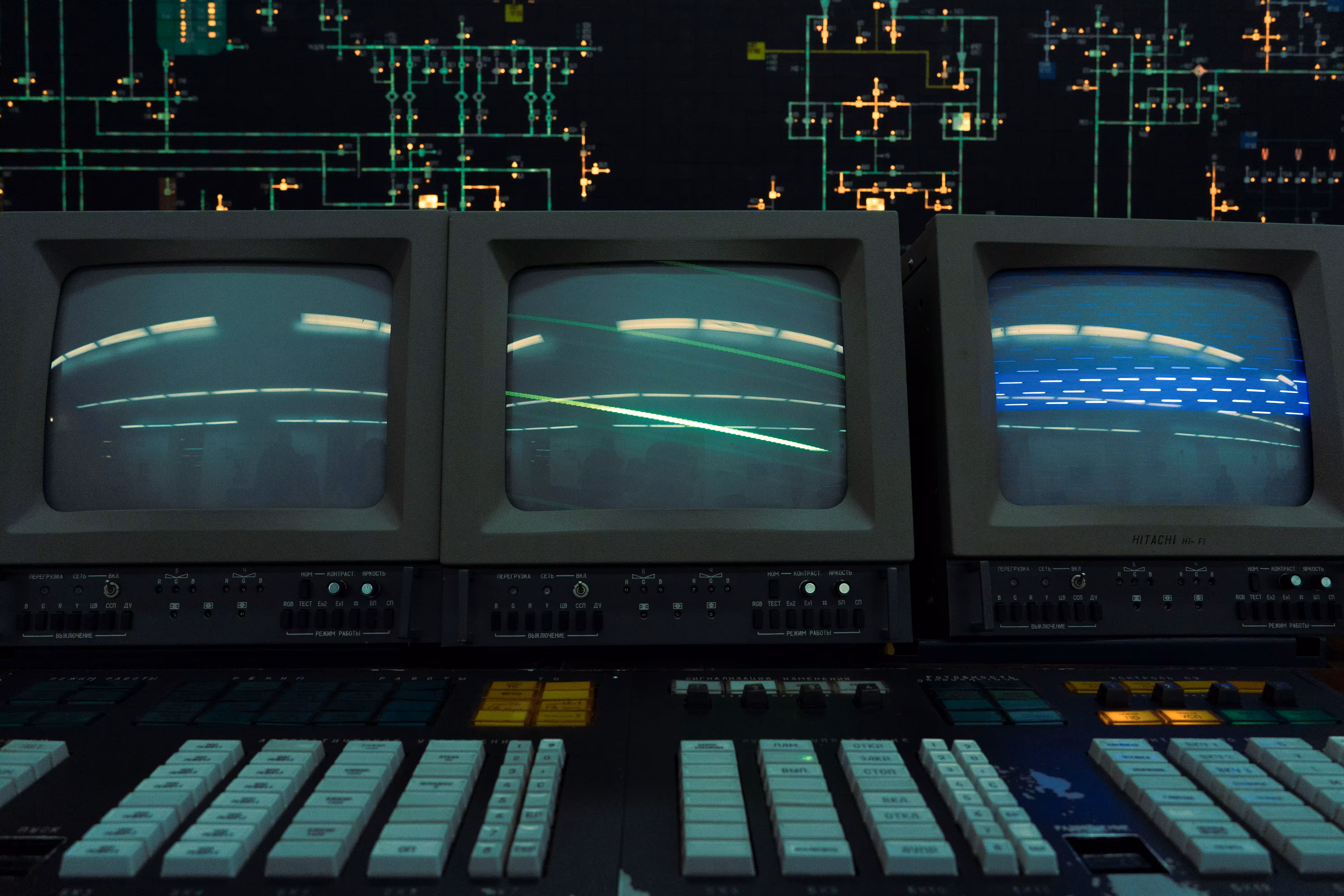 Connecting two virtual machine
